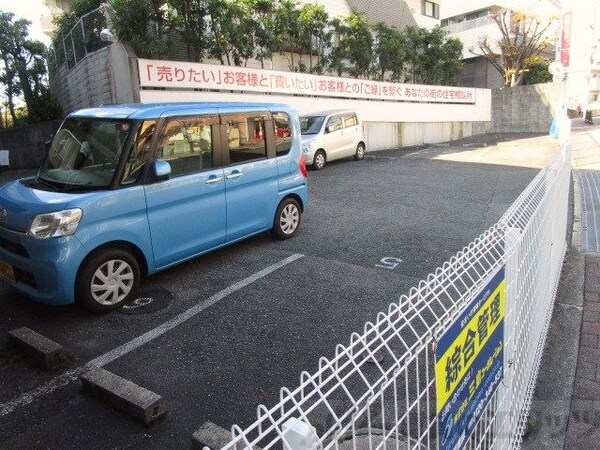 駐車場(駐車場)