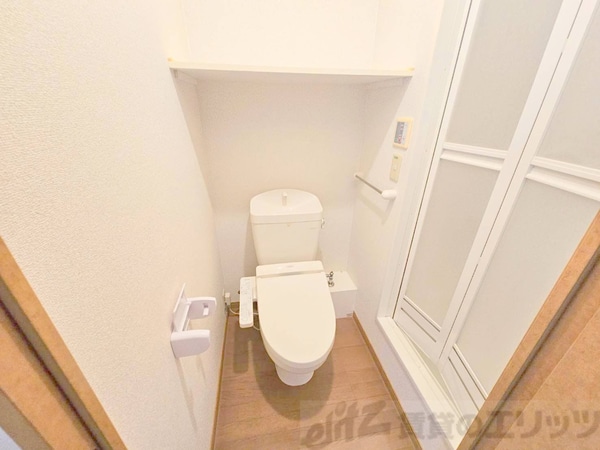 トイレ(トイレ)