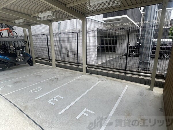 設備(駐車場)