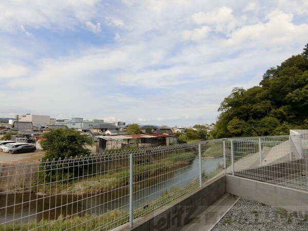 庭(庭)
