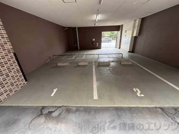 駐車場(駐車場)
