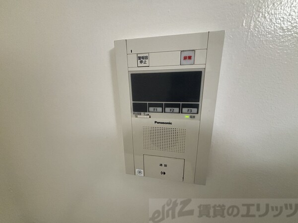 設備(モニター付きインターホン)