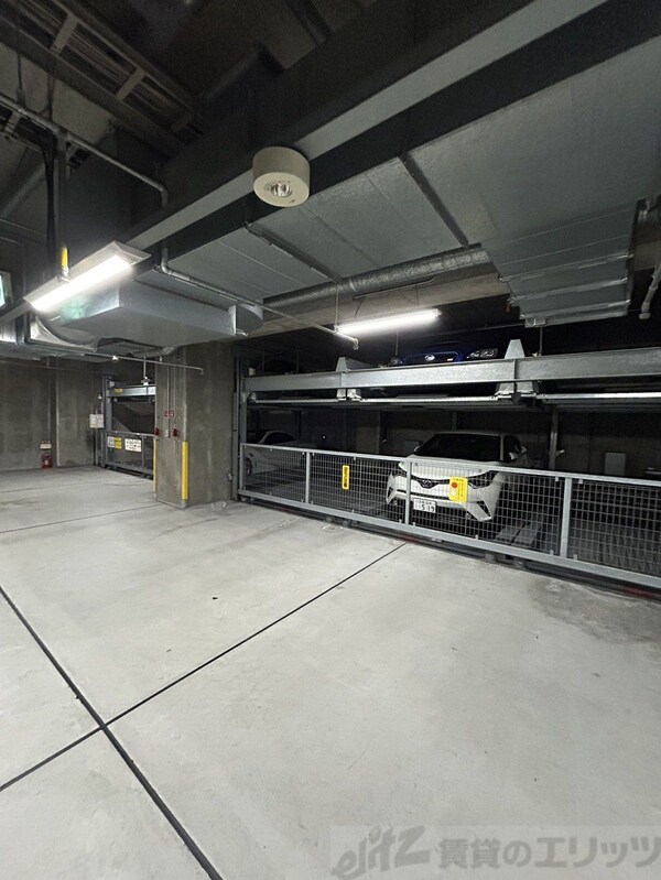 駐車場(駐車場)