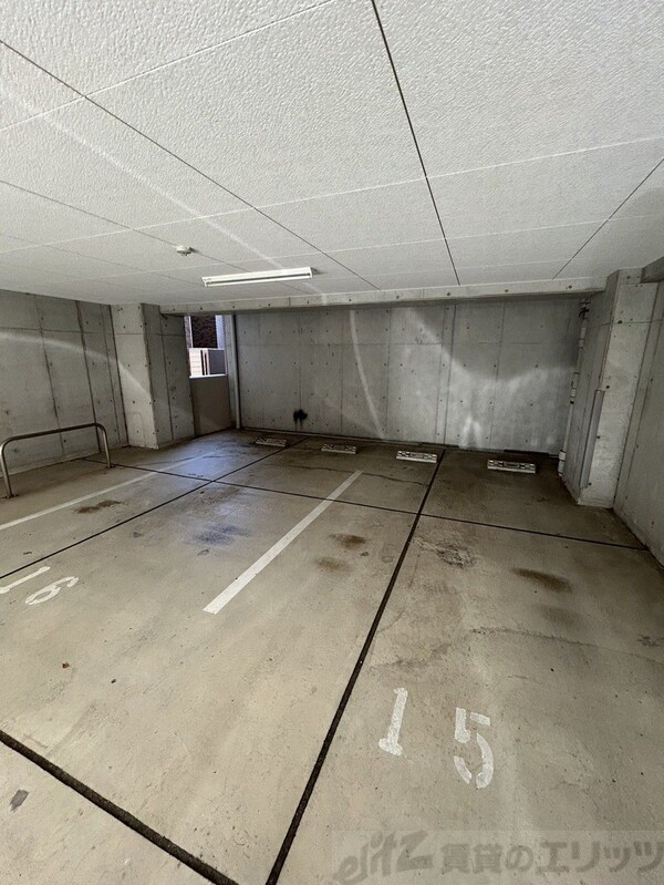 駐車場(駐車場)