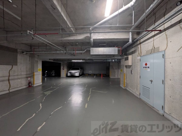 駐車場(駐車場)