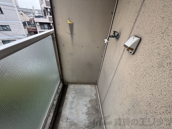 バルコニー(室外洗濯機置き場)