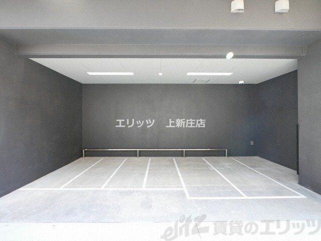 物件内観写真10　(エントランス)