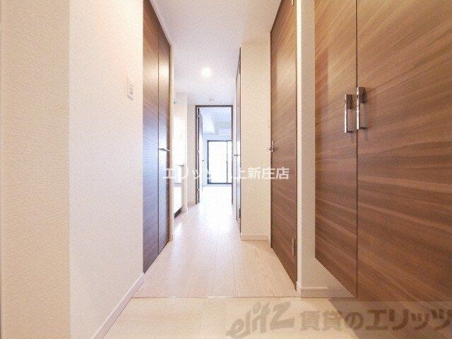 物件内観写真22　(玄関)