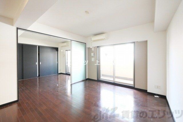 物件内観写真25　(リビング/居室)