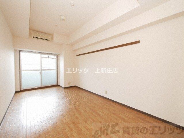 物件内観写真2　(リビング/居室)