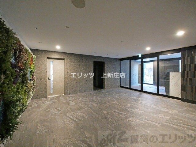 物件内観写真5　(エントランス)