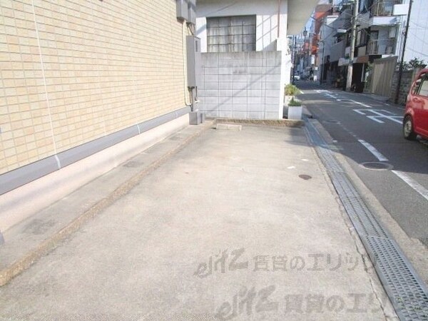 駐車場(玄関)