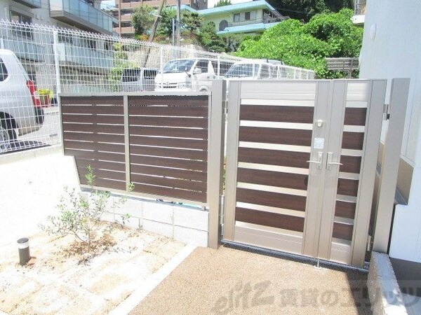 エントランス(庭)