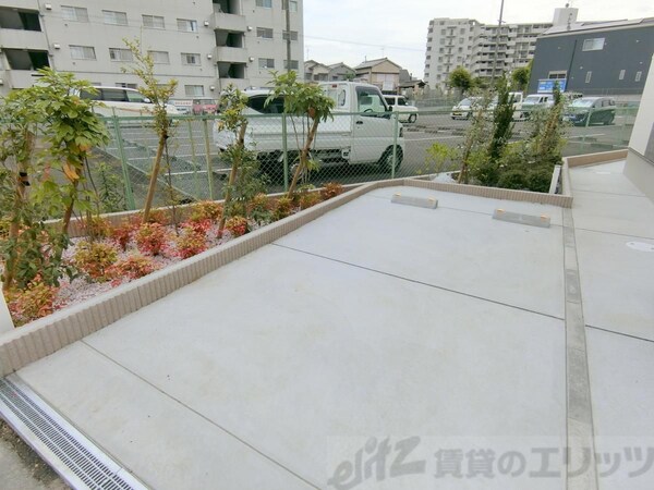 駐車場(庭)