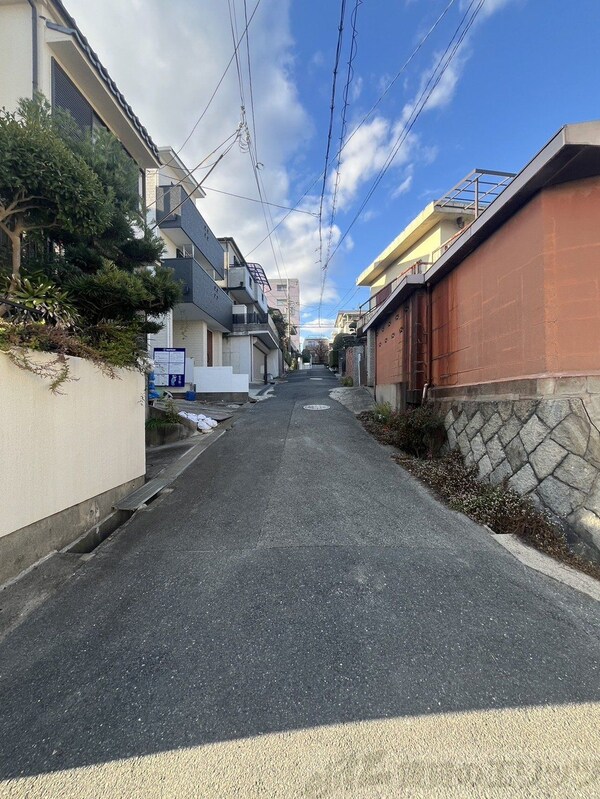 その他(前面道路)
