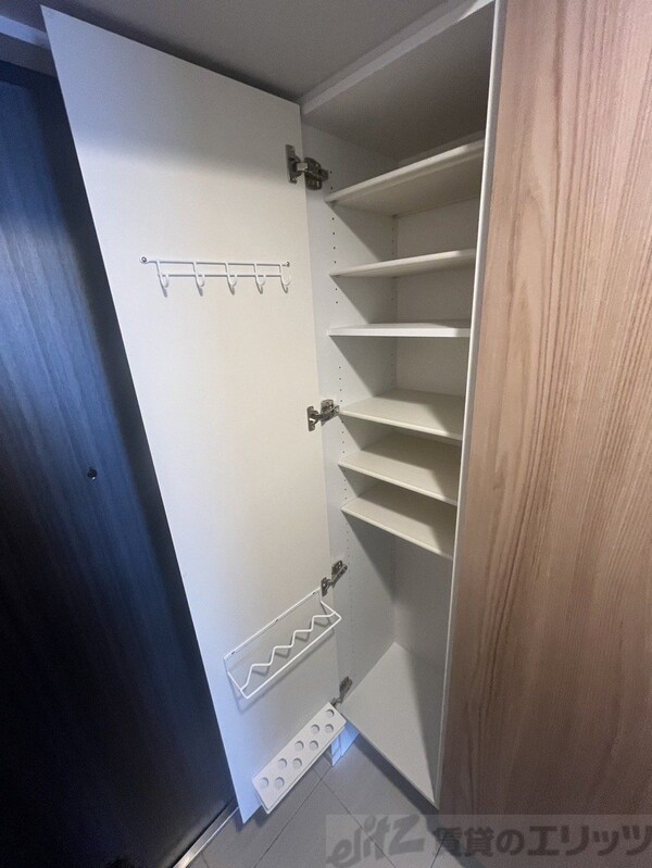 玄関(玄関)
