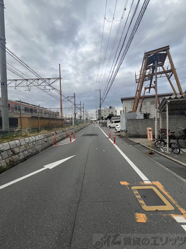 その他(前面道路)