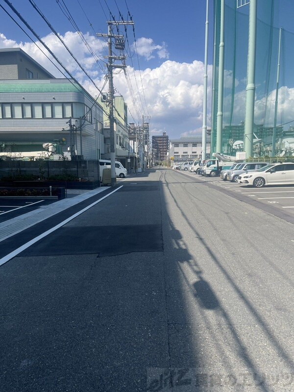 その他(前面道路)