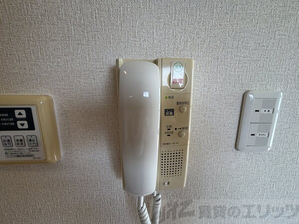 設備(インターホン受け)