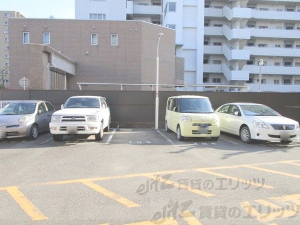 駐車場(駐車場)