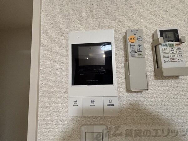 設備(モニター付きインターホン)