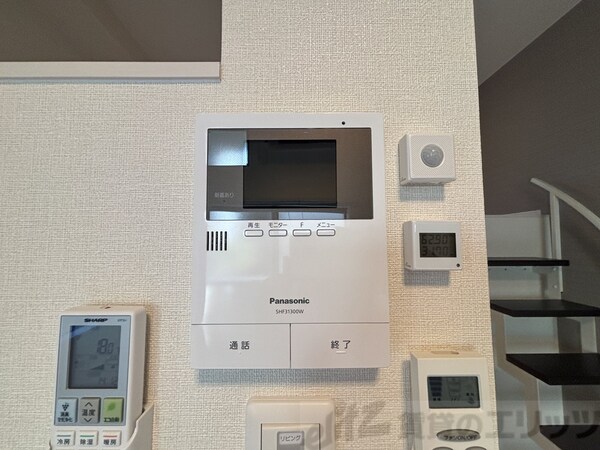 設備(モニター付きインターホン)