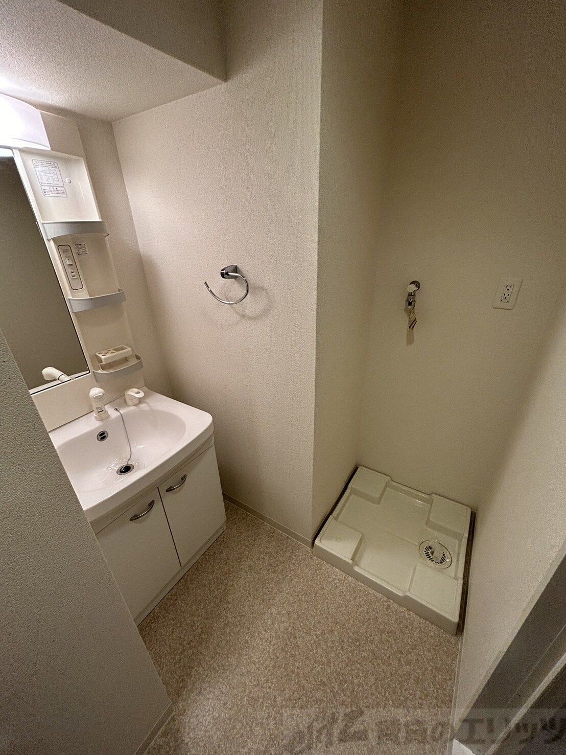 物件内観写真16　(洗面)