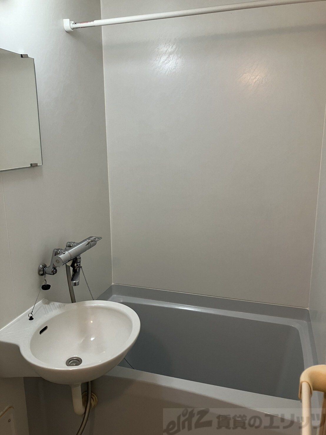 物件内観写真12　(洗面)