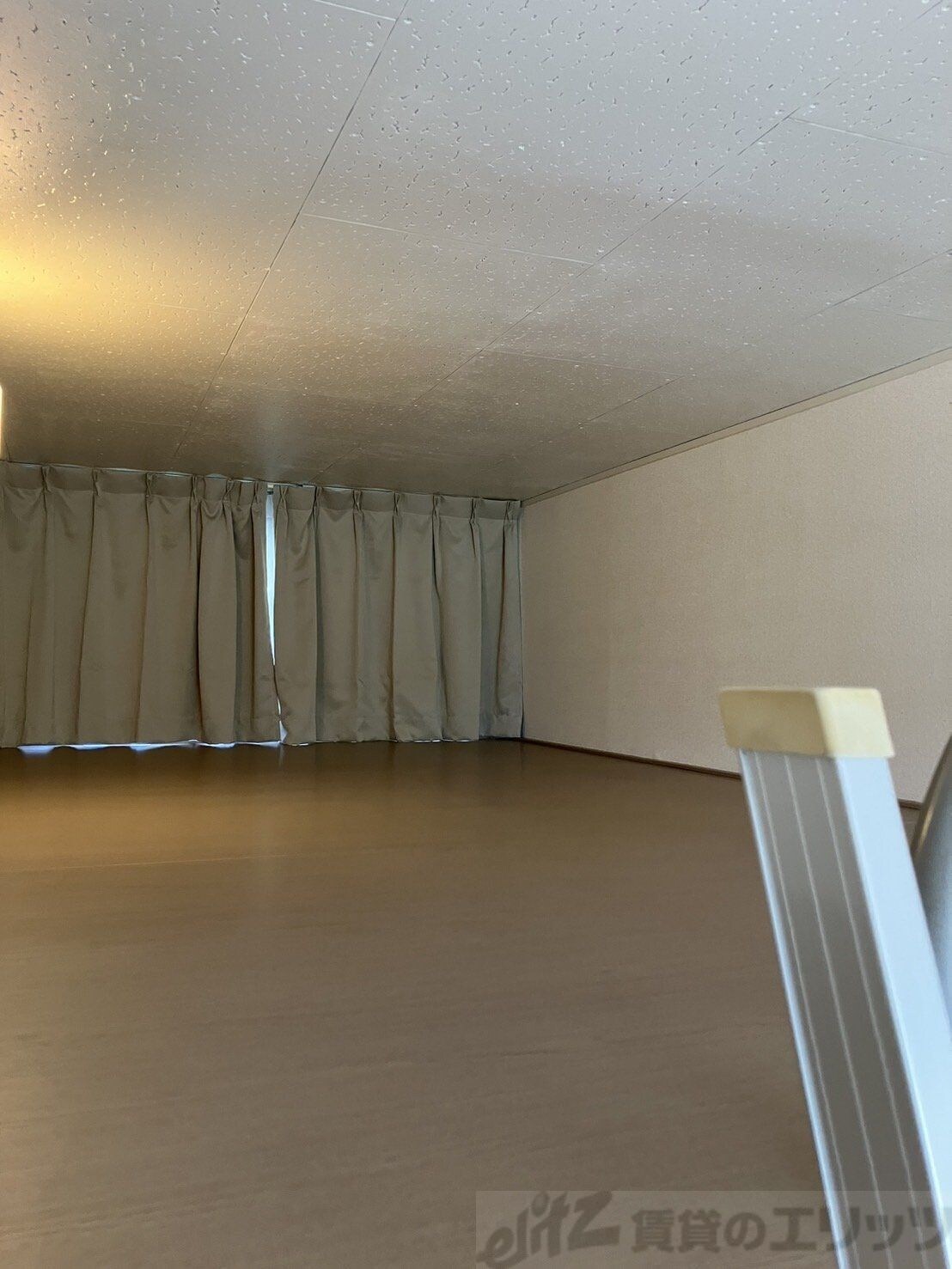 物件内観写真14　(リビング/居室)