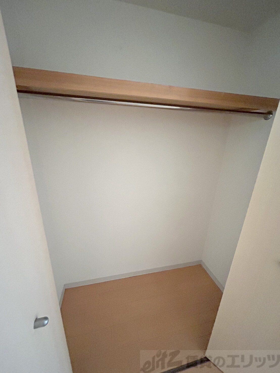 物件内観写真12　(収納)