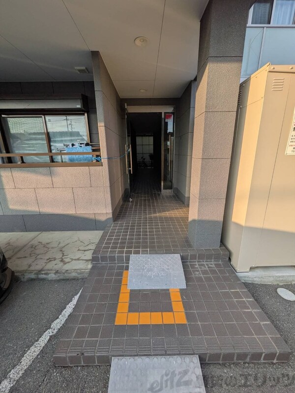 エントランス(エントランス)