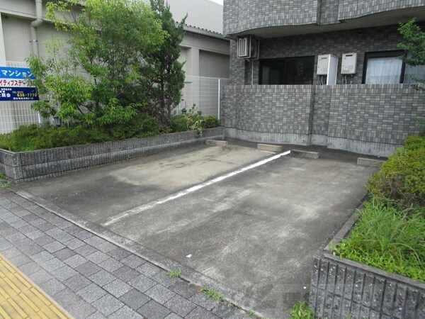 駐車場(駐車場)