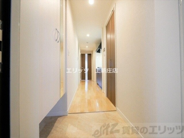 物件内観写真21　(玄関)