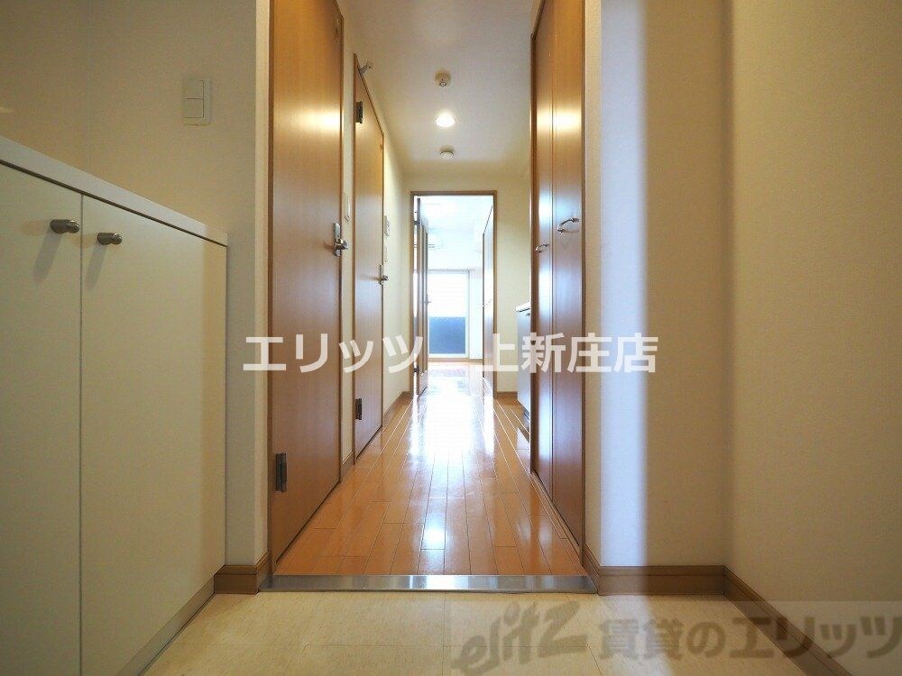 物件内観写真25　(玄関)