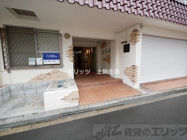 物件内観写真3　(エントランス)