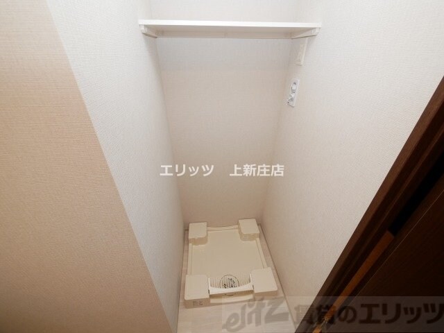 物件内観写真25　(洗濯機置き場)