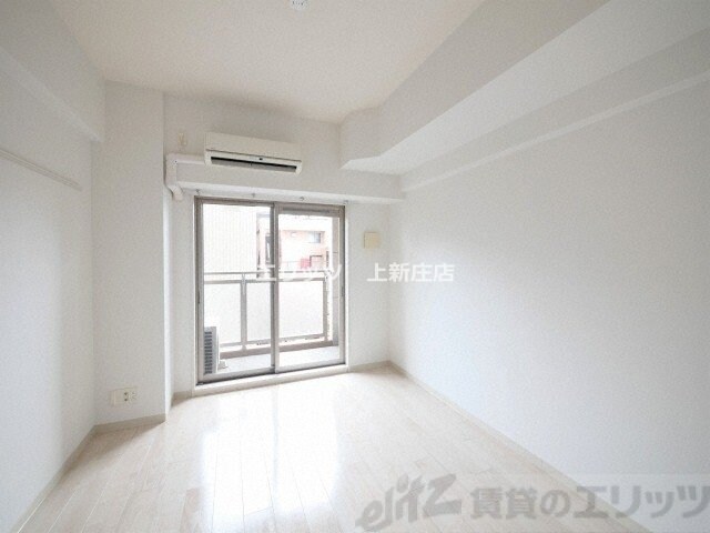 物件内観写真2　(リビング/居室)