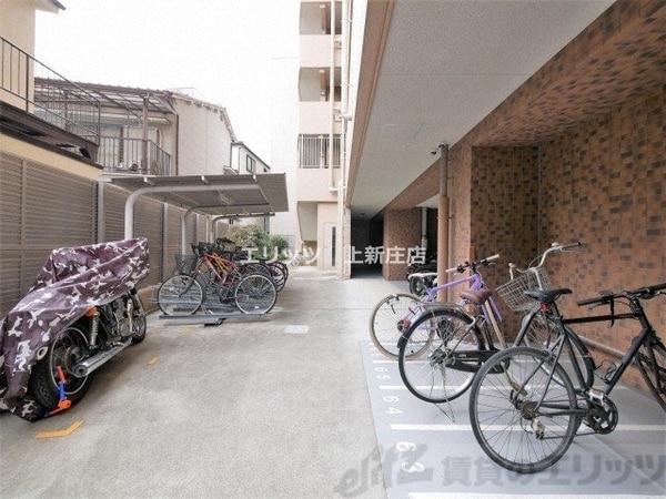 駐車場(駐輪場)