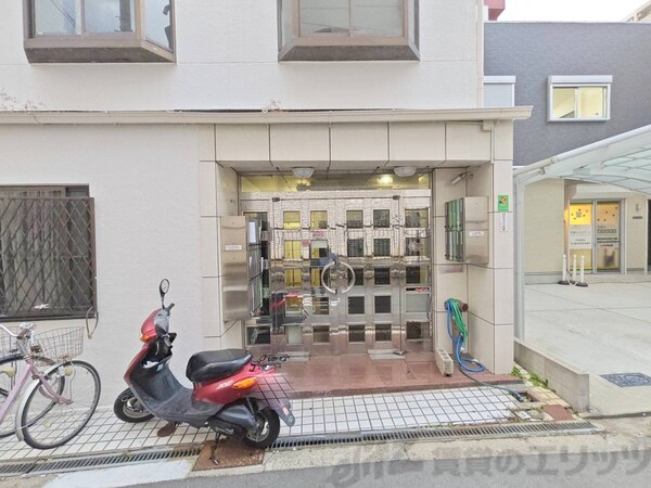 エントランス(エントランス)