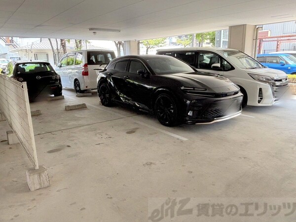 駐車場(駐車場)