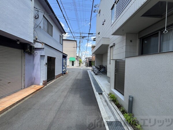 その他(前面道路)