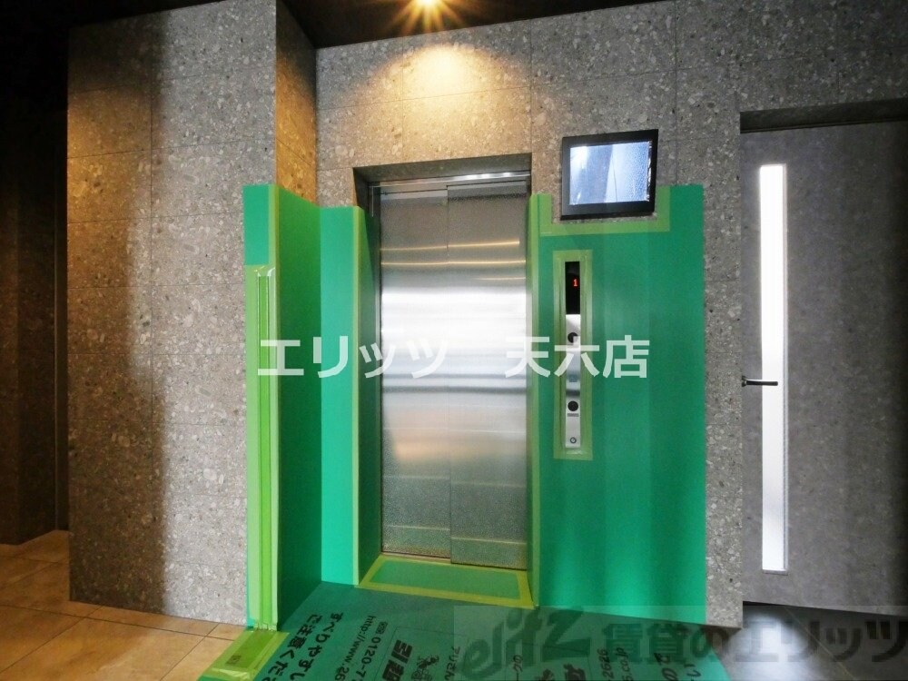 物件内観写真14　(エレベーター)