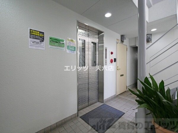 エントランス(エントランス)