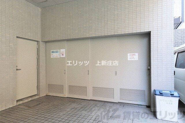 物件内観写真8　(エントランス)