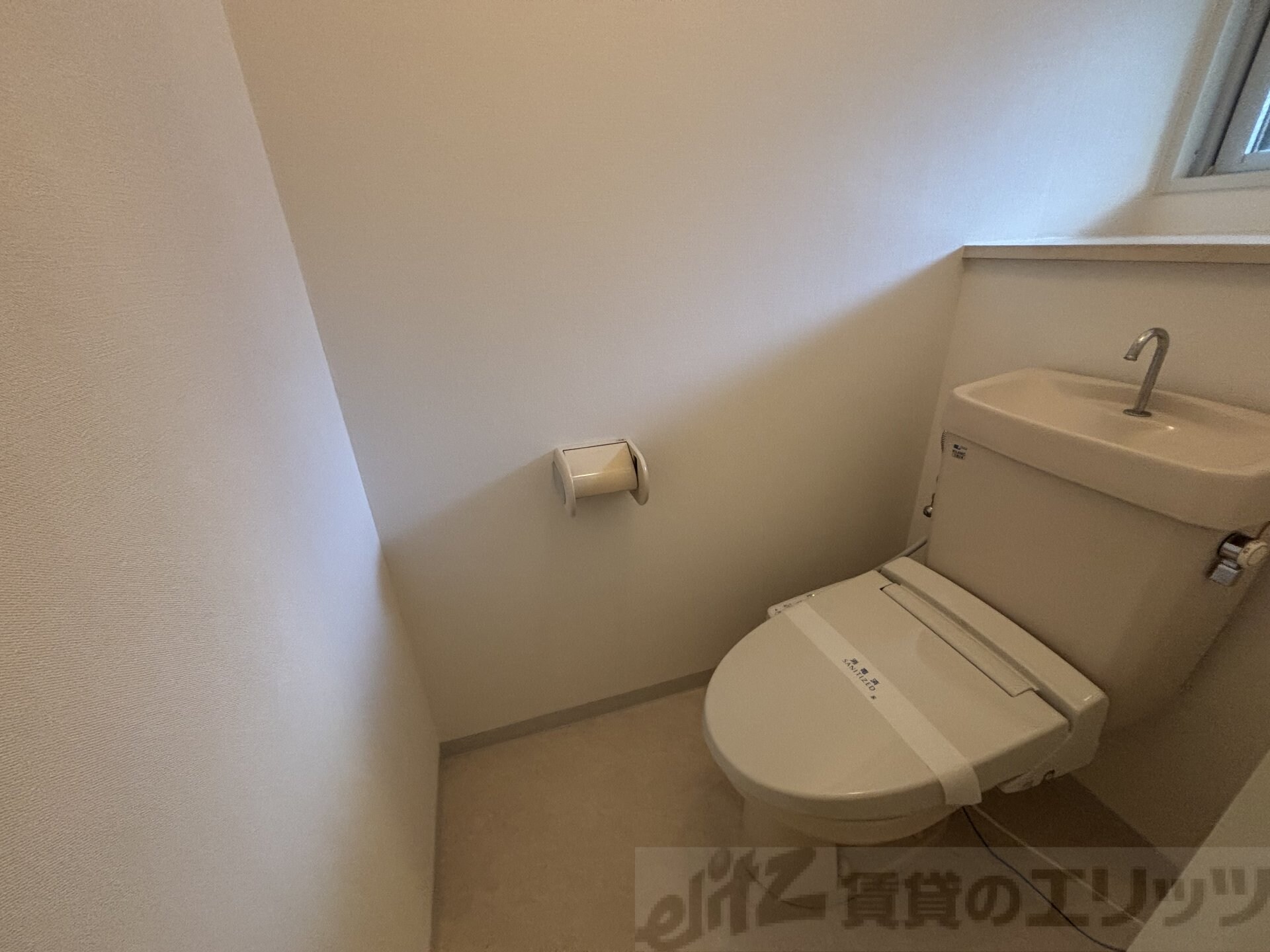 物件内観写真8　(トイレ)