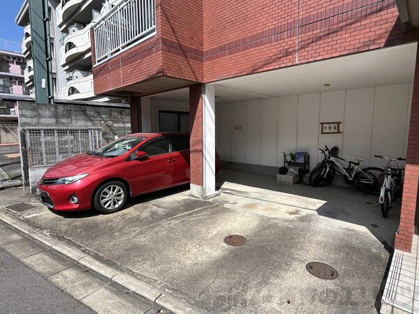 駐車場(駐車場)