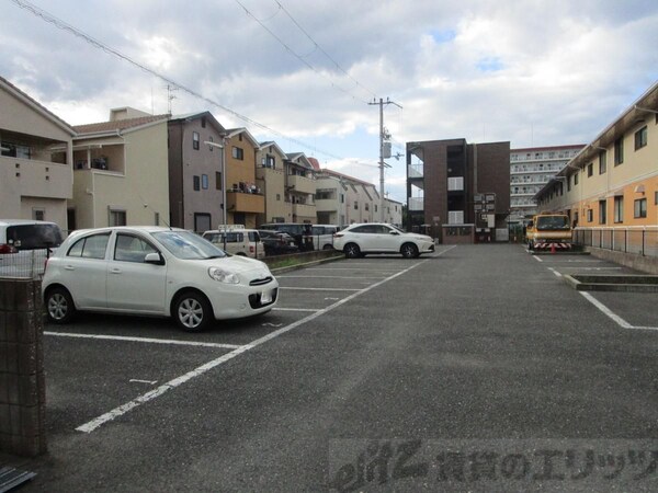駐車場(駐車場)
