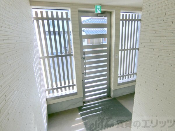 エントランス(バルコニー)