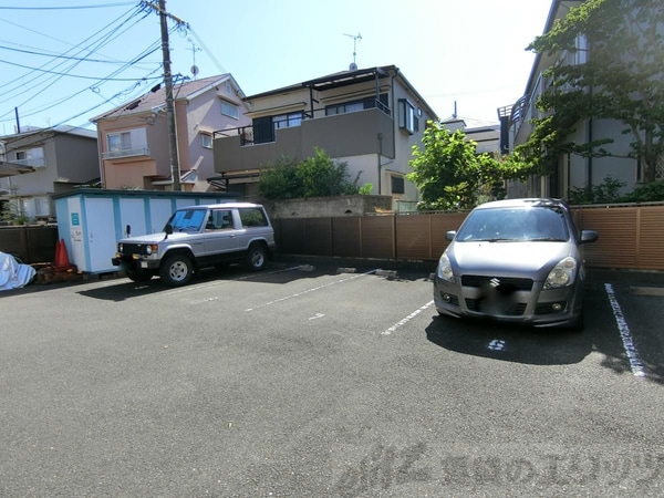 駐車場(駐車場)