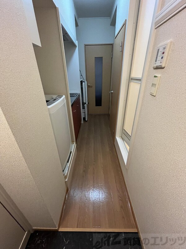 玄関(下駄箱)